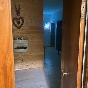 Residenza Delle Farfalle-tripla Con Bagno Privato E Matrimoniale Con Bagno Condiviso Gasthof