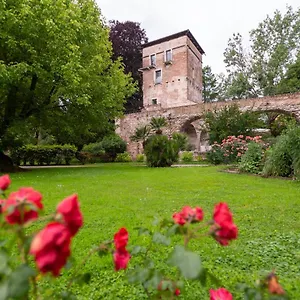 Massimago Wine Tower Guest house